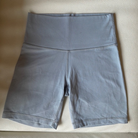 TNA High rise Butter 5” Short - Picture 3 of 6